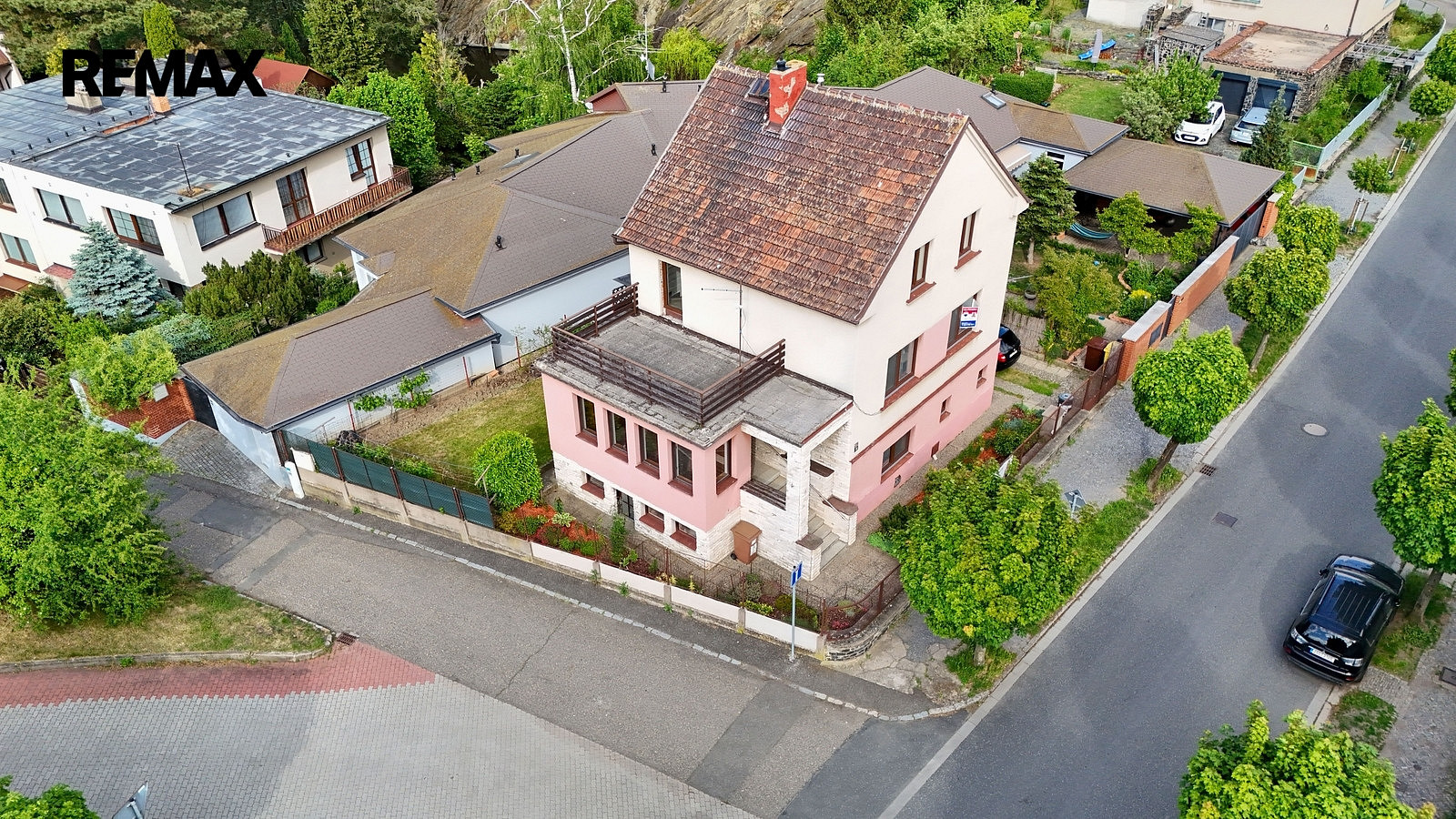 Prodej domu 180 m² s pozemkem 296 m² — photo 3