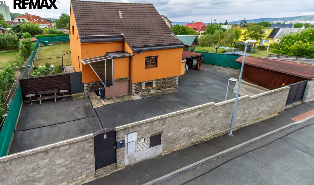 Prodej domu 150 m² s pozemkem 749 m², Praha – náhled fotky 2