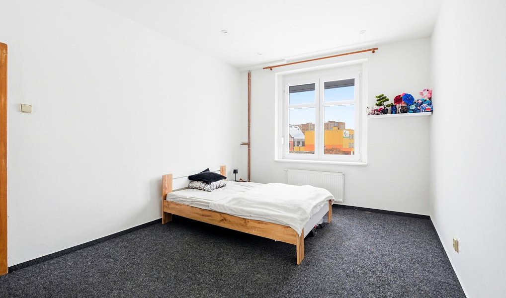 Prodej domu 250 m² s pozemkem 304 m², Jirkov – náhled fotky 5