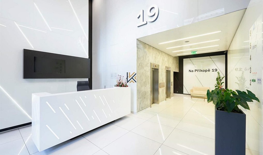 Pronájem kanceláře 674 m², Praha – náhled fotky 5