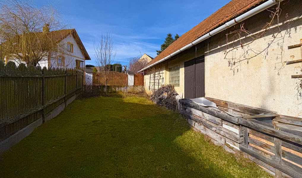 Prodej domu 206 m² s pozemkem 1 607 m², Újezdec – náhled fotky 17