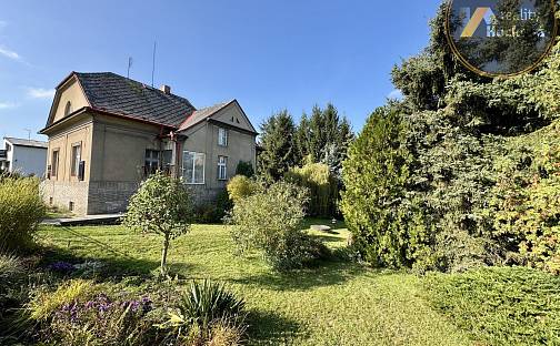 Prodej domu 307 m² s pozemkem 2 420 m², Ledce, okres Kladno