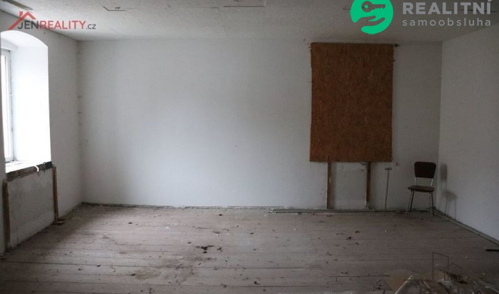 Prodej domu 700 m² s pozemkem 1 262 m², Vejprty – náhled fotky 13