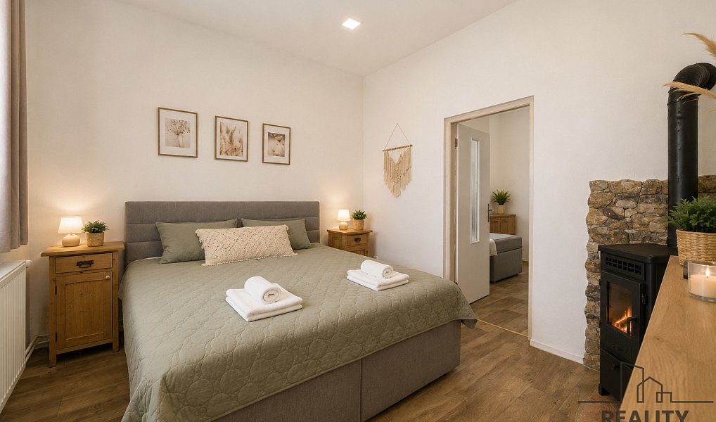 Prodej ubytovacího objektu 491 m², Pustá Kamenice – náhled fotky 13