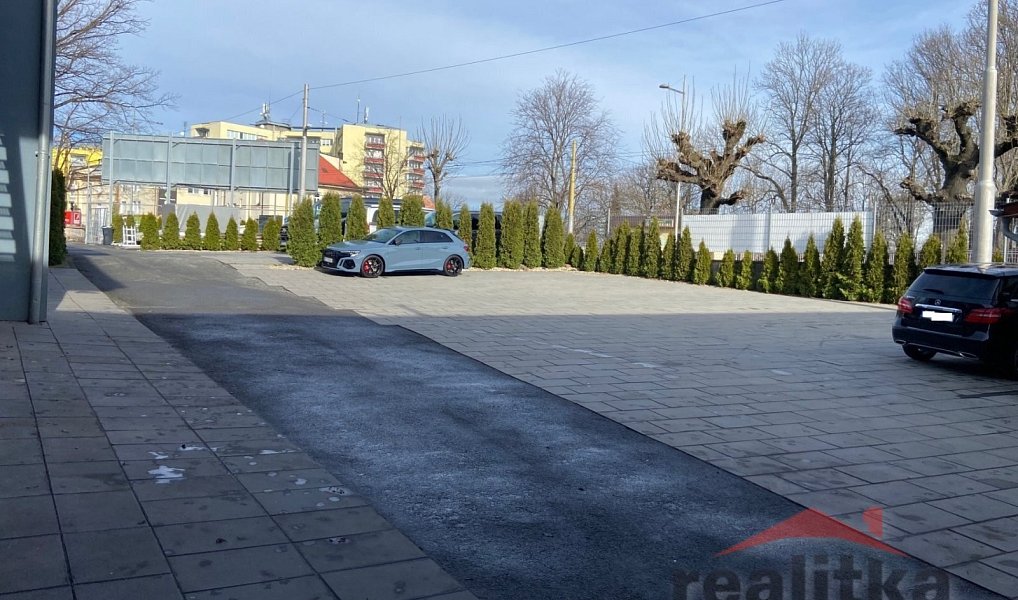 Prodej domu 701 m² s pozemkem 1 602 m², Opava – náhled fotky 12