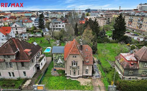 Prodej domu 260 m² s pozemkem 1 399 m², Střelecká, Hradec Králové