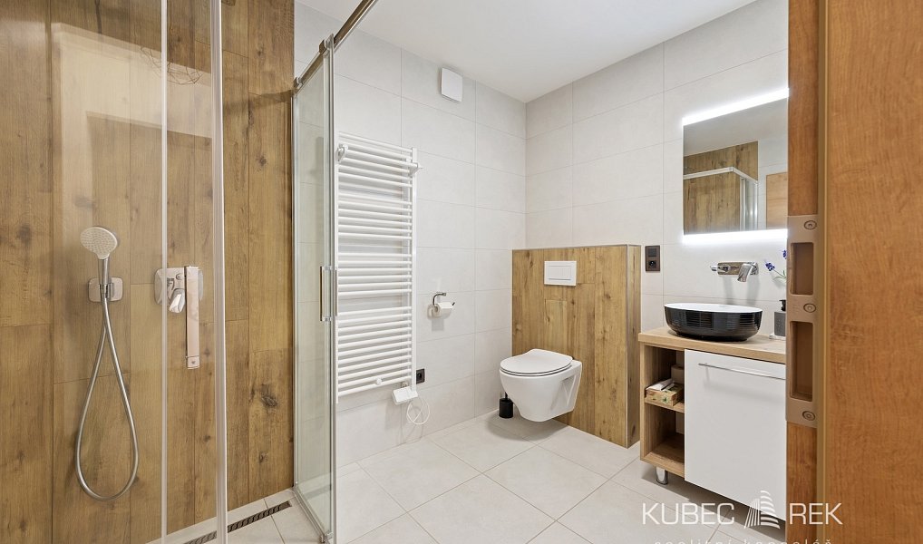 Prodej bytu 3+kk 57 m², Horní Planá – náhled fotky 12