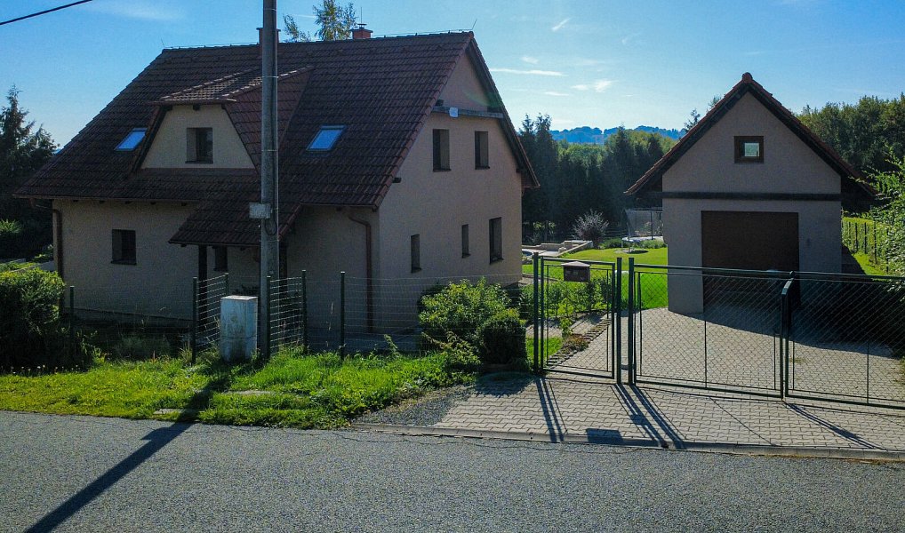Prodej domu 164 m² s pozemkem 1 451 m², Obora – náhled fotky 57