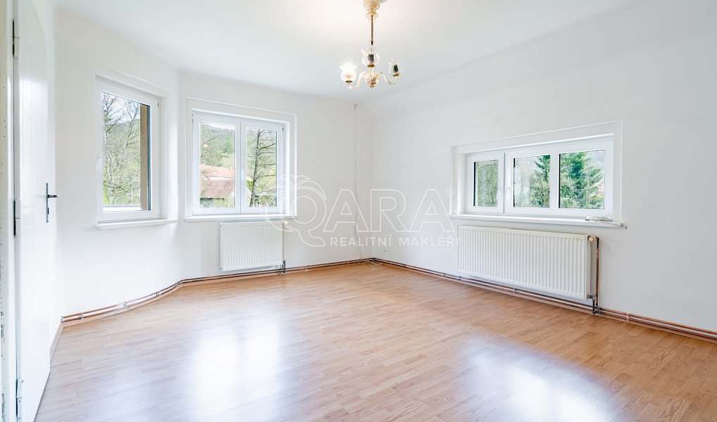 Prodej domu 312 m² s pozemkem 3 785 m², Beroun – náhled fotky 23