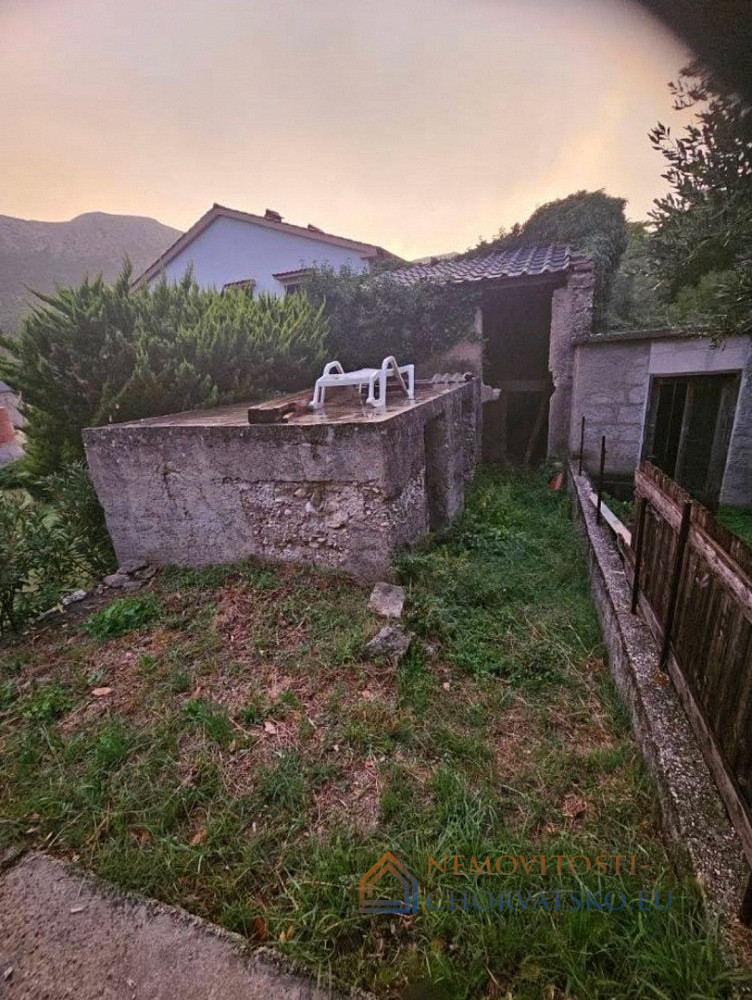 Prodej stavebního pozemku 54 m² – pohled 2