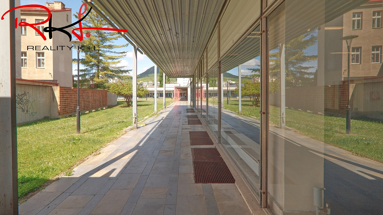 Exkluzivně nabízíme k pronájmu komerční prostor 542 m², Lovosice, ul. Osvoboditelů – pohled 3