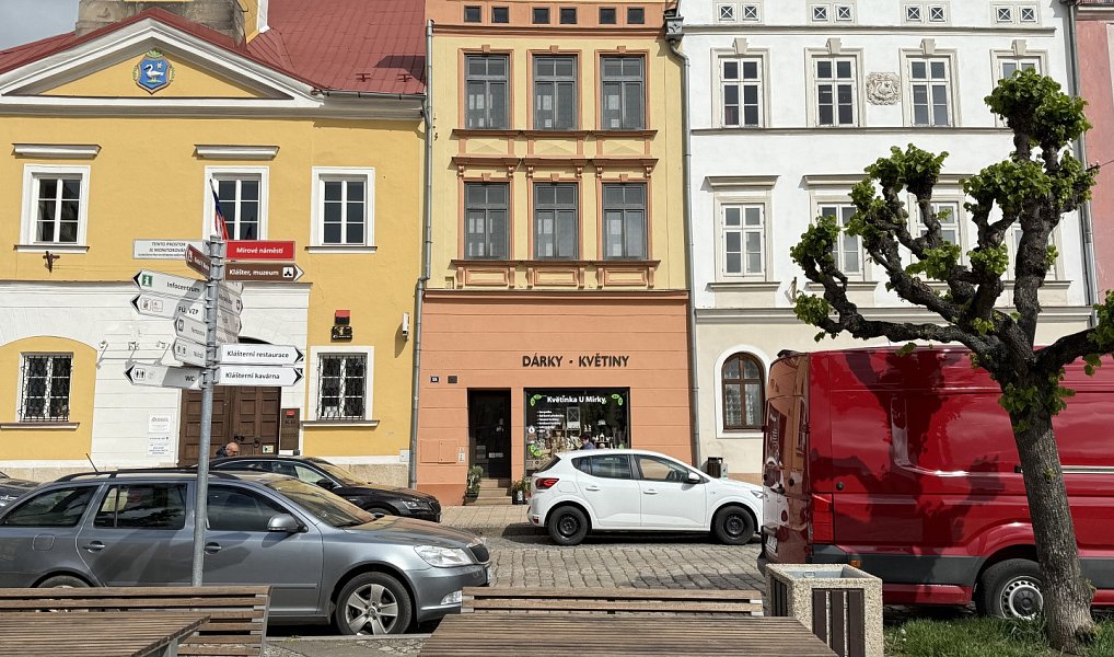 Prodej domu 916 m² s pozemkem 331 m², Broumov – náhled fotky 13