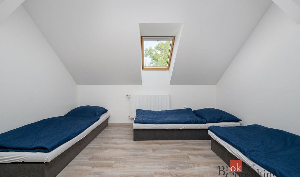 Prodej domu 240 m² s pozemkem 888 m², Bulovka – náhled fotky 22
