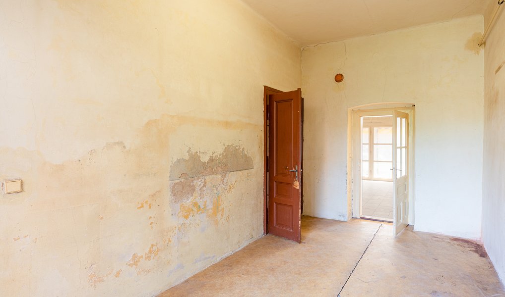 Prodej domu (jiného typu) 200 m² s pozemkem 172 m², Rožďalovice – náhled fotky 32