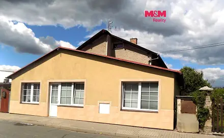 Pronájem bytu 1+kk 16 m², Na Poříčí, Králův Dvůr - Karlova Huť, okres Beroun