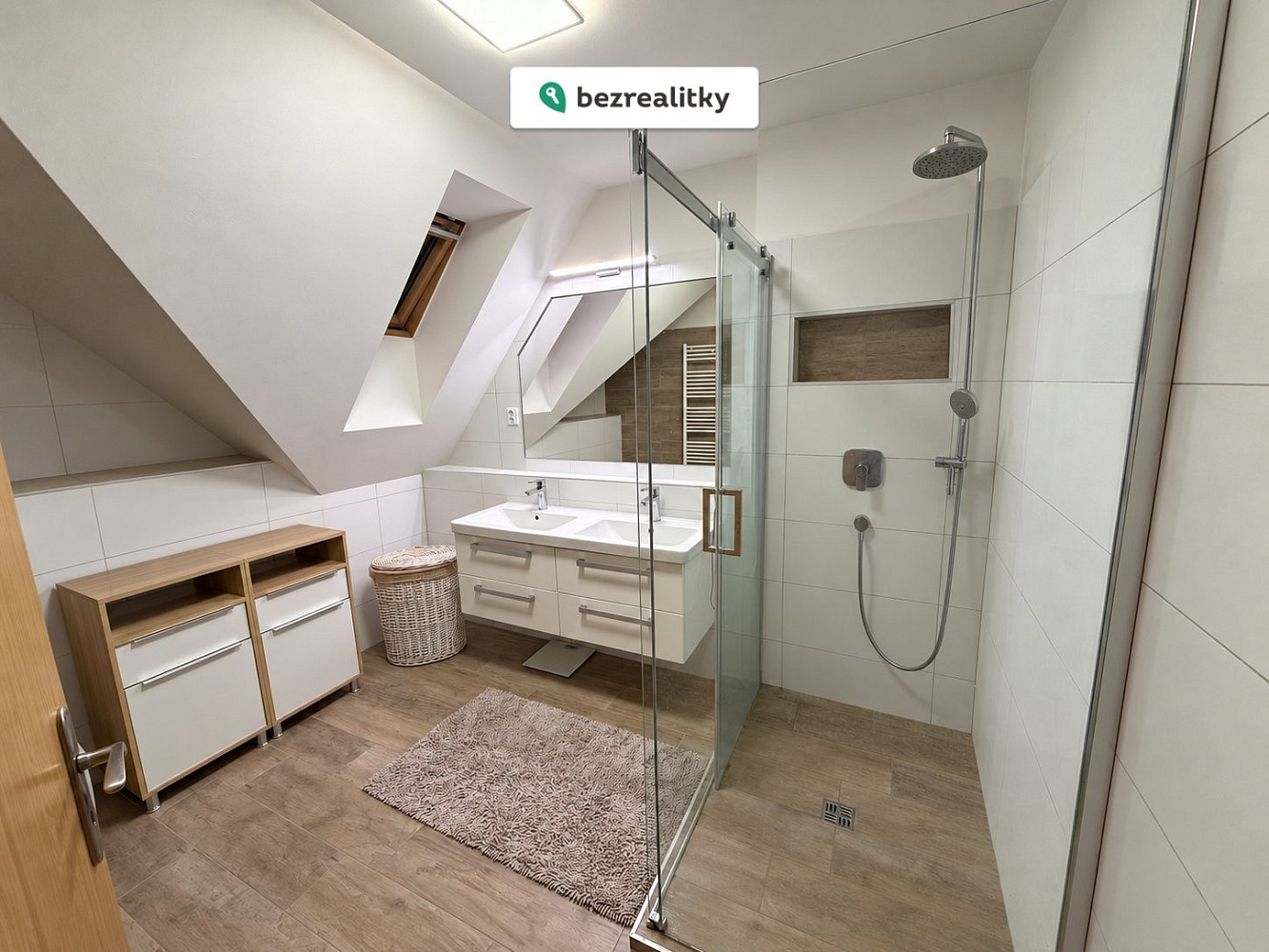 Prodej domu 200 m² s pozemkem 500 m² – fotografie 5