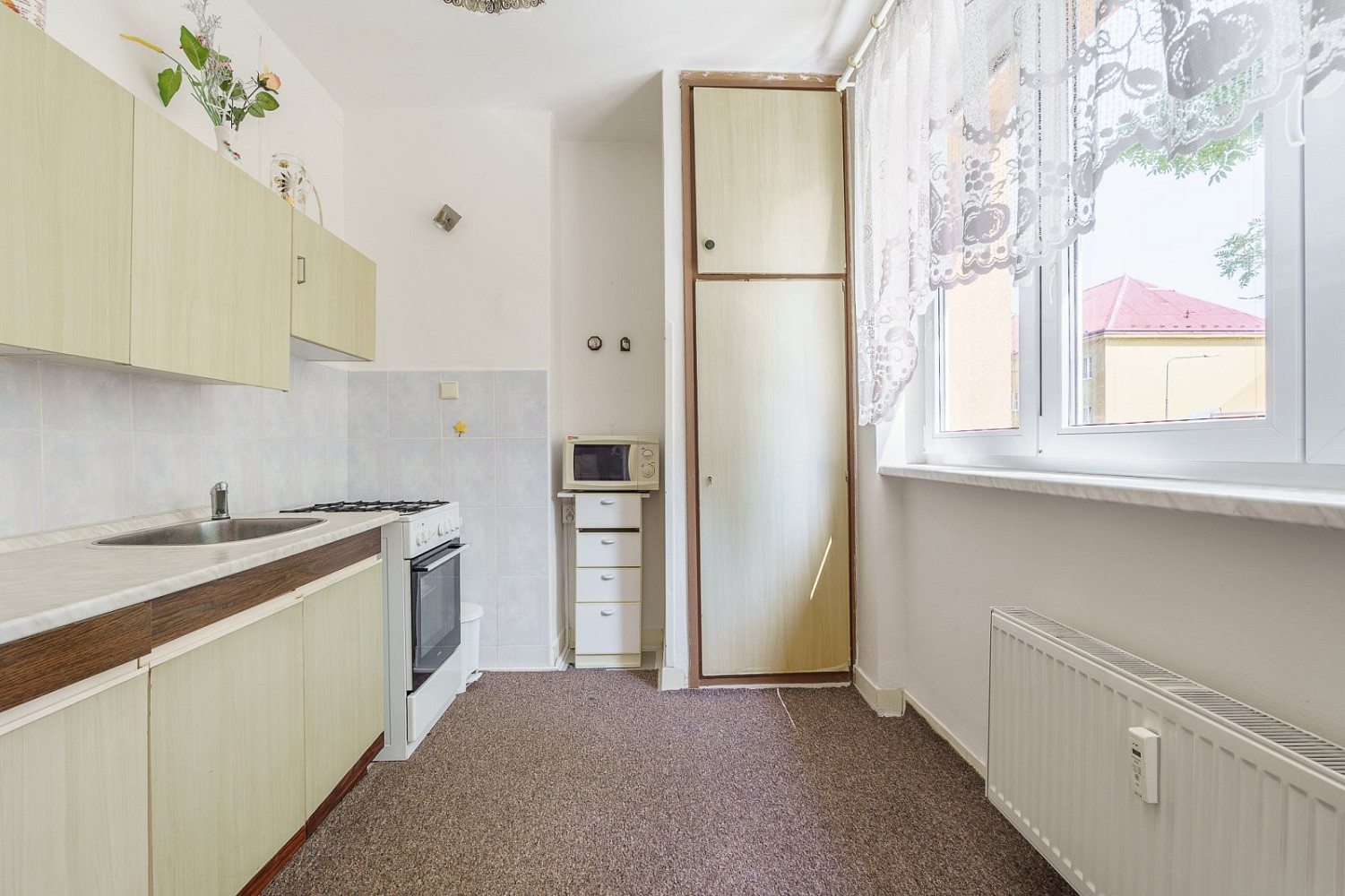 Pronájem bytu 1+1 37 m² – fotografie 2