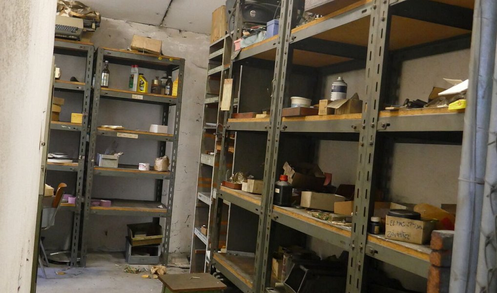 Prodej výrobních prostor 3 983 m², Moravec – náhled fotky 19