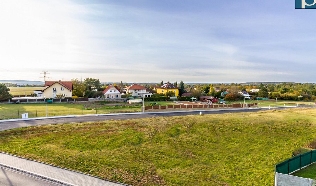 Prodej stavebního pozemku 1 099 m², Ohrobec – náhled fotky 4