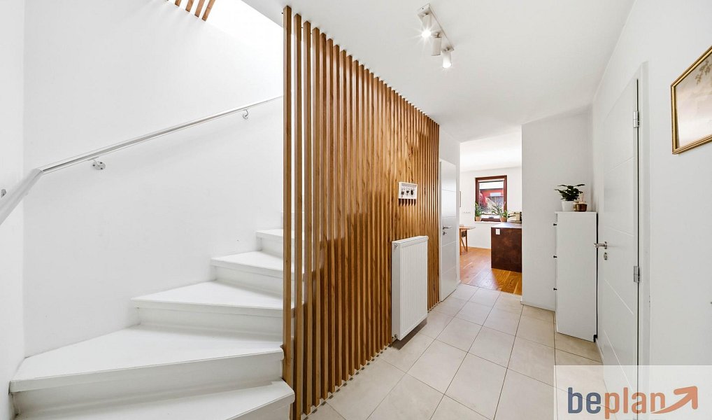 Prodej domu 161 m² s pozemkem 530 m², Kamenice – náhled fotky 6