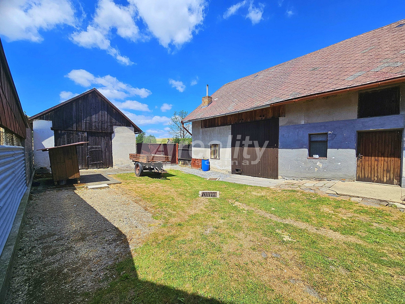 Prodej domu 310 m² s pozemkem 2 027 m² - Widok 3