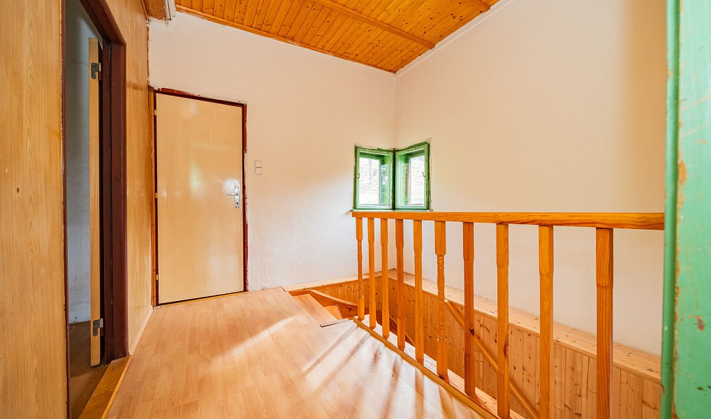 Prodej chaty/chalupy 84 m² s pozemkem 1 561 m², Kamýk nad Vltavou – náhled fotky 27