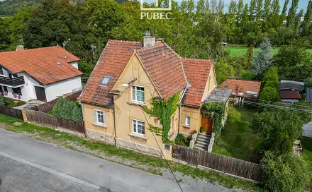 Prodej domu 198 m² s pozemkem 701 m², V Rolích, Plzeň - Újezd