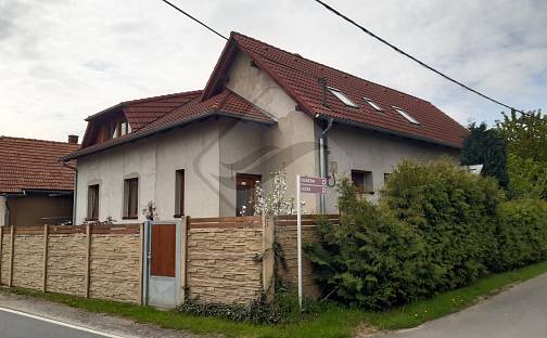 Prodej domu 300 m² s pozemkem 510 m², Ke Hřišti, Sibřina, okres Praha-východ