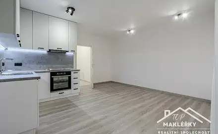 Pronájem bytu 1+kk 30 m²