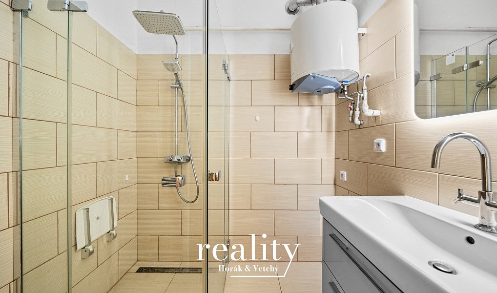 Prodej bytu 3+1 70 m², Znojmo – náhled fotky 17
