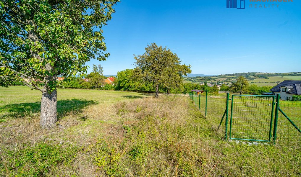 Prodej stavebního pozemku 3 240 m², Bystřany – náhled fotky 36