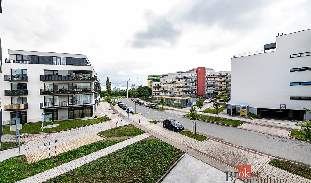 Prodej bytu 1+kk 36 m², Plzeň – náhled fotky 32