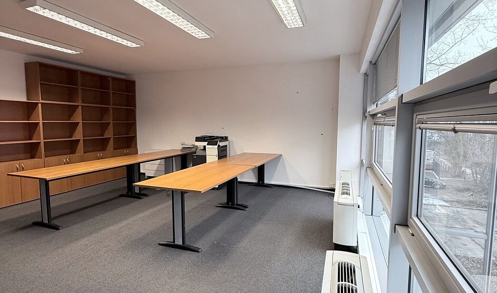 Pronájem kanceláře 38 m², Praha – náhled fotky 3
