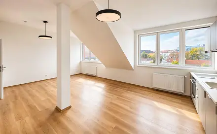 Pronájem bytu 3+kk 76 m²