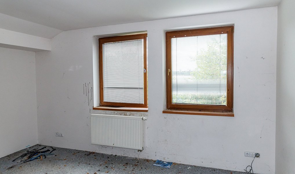 Prodej domu 206 m² s pozemkem 1 400 m², Cvrčovice – náhled fotky 14