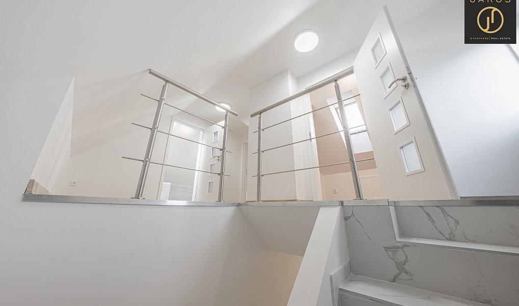 Prodej domu 140 m² s pozemkem 137 m², Chyňava – náhled fotky 16