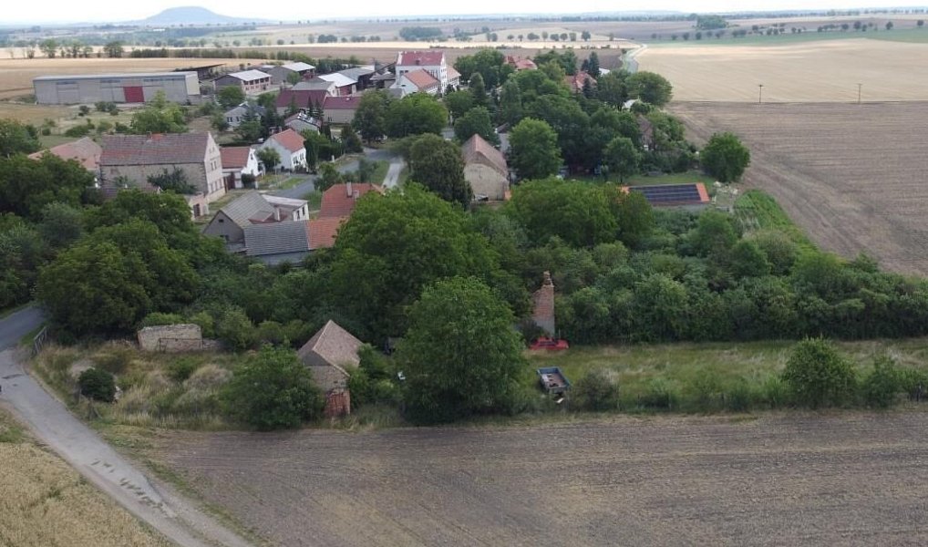 Prodej stavebního pozemku 1 920 m², Mšené-lázně – náhled fotky 4
