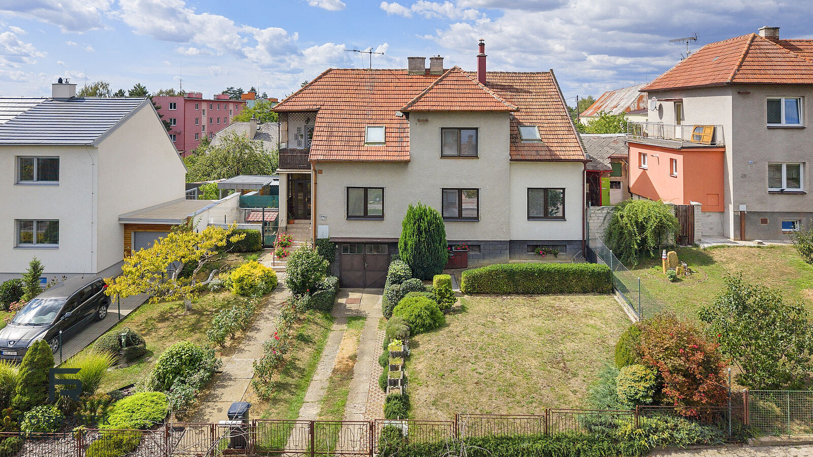 Prodej domu 229 m² s pozemkem 579 m²