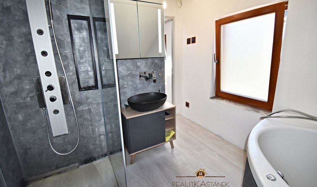 Prodej domu 249 m² s pozemkem 627 m², Liberec – náhled fotky 10