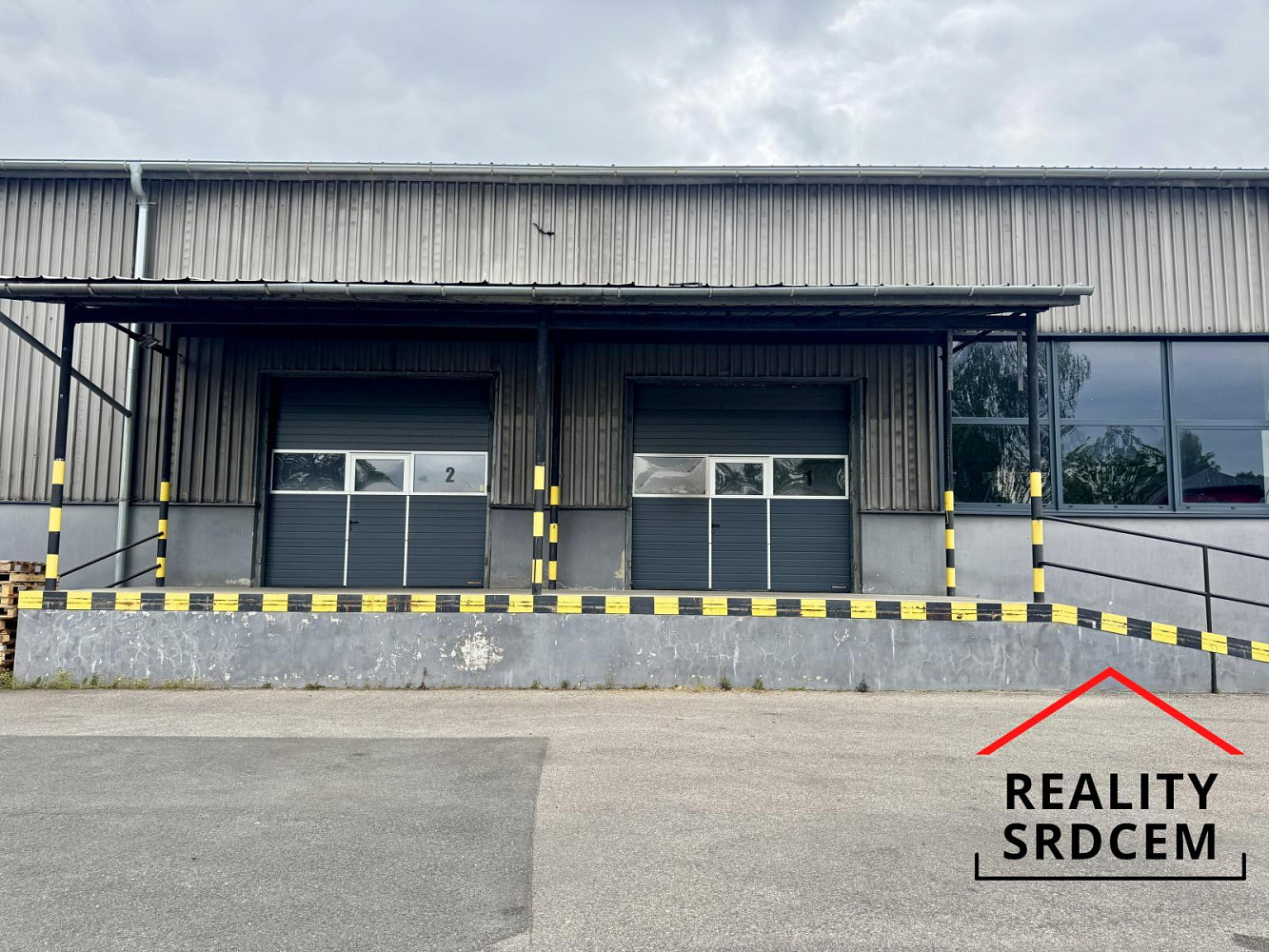 Pronájem skladovacích prostor 430 m² – fotografie 2