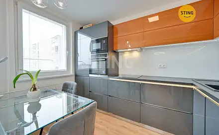 Prodej bytu 2+1 41 m², Lužní, Hodonín
