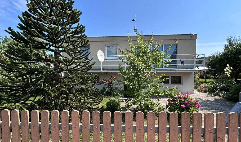 Prodej obchodních prostor 216 m², Praha – náhled fotky 2