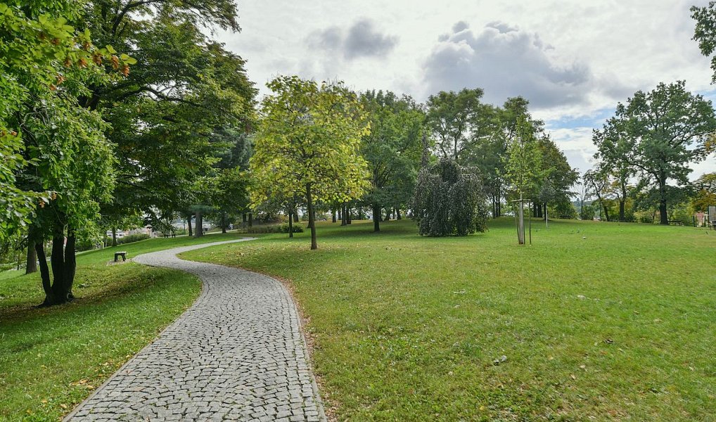 Pronájem bytu 2+kk 76 m², Praha – náhled fotky 21