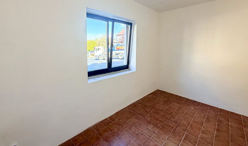 Pronájem bytu 2+kk 40 m², Sokolov – náhled fotky 8
