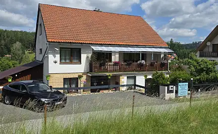 Prodej domu 350 m² s pozemkem 802 m², Pecka, okres Jičín