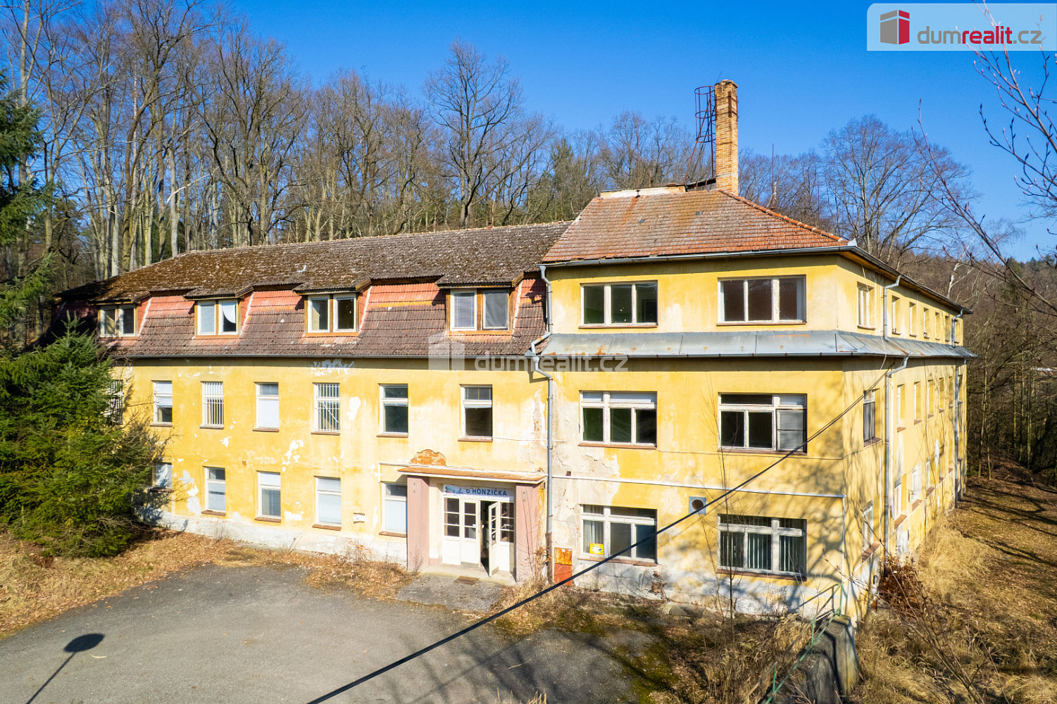 Prodej komerčního objektu (jiného typu) 2 181 m²