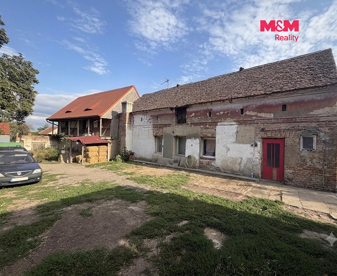 Prodej domu 200 m² s pozemkem 1 007 m² — photo 2