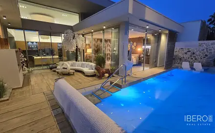 Prodej domu 544 m² s pozemkem 544 m², Benijofar, Španělsko
