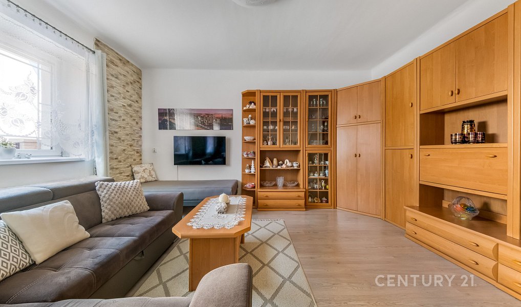 Prodej domu 145 m² s pozemkem 312 m², Kladno – náhled fotky 8