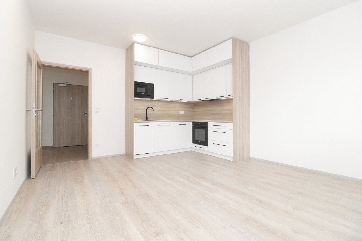 Pronájem bytu 2+kk 45 m²